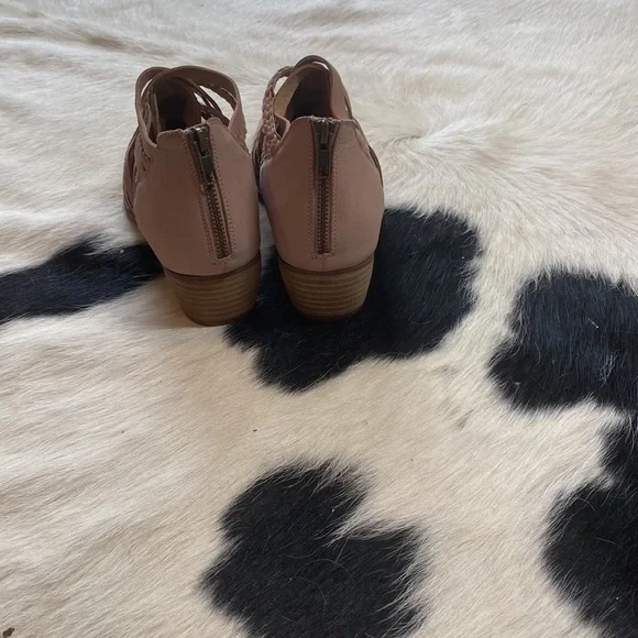 Anthropologie Seychelles So Blue woven leather strappy ankle booties - Picture 7 of 8